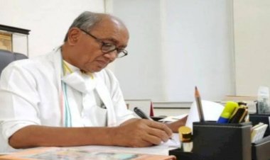 पूर्व सीएम दिग्विजय सिंह ने रेल मंत्री को पत्र लिखा,सोनी रेलवे स्टेशन का नाम 'दंदरौआ धाम' करने की मांग