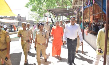 चैत्र नवरात्रि: जिलाधिकारी और पुलिस अधीक्षक ने बनखंडी देवी मंदिर में की पूजा, सुरक्षा व्यवस्था का लिया जायजा