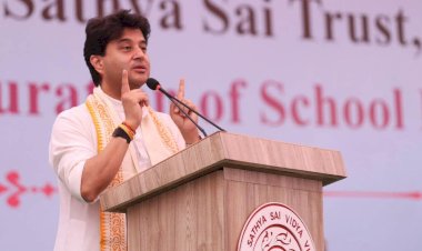 सिंधिया पिता को याद कर भावुक हुए कहा- रिश्ते बनाओ, बाकी सब यहीं धरा रह जाएगा