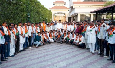 рдХрд╛рдВрдЧреНрд░реЗрд╕ рдХреЛ рдЭрдЯрдХрд╛ : рдмреАрдирд╛ рд╡рд┐рдзрд╛рдирд╕рднрд╛ рдХреНрд╖реЗрддреНрд░ рдХреЗ 200 рд╕реЗ рдЕрдзрд┐рдХ рдХрд╛рдВрдЧреНрд░реЗрд╕ рдХрд╛рд░реНрдпрдХрд░реНрддрд╛рдУрдВ рдиреЗ рд▓реА рдордВрддреНрд░реА┬а рд░рд╛рдЬрдкреВрдд рдХреЗ рд╕рдордХреНрд╖ рднрд╛рдЬрдкрд╛ рдХреА рд╕рджрд╕реНрдпрддрд╛