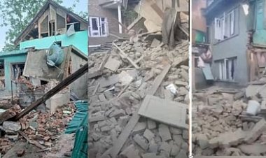 पहलगाम हमले के बाद  तगड़ा एक्शन,आतंकियों पर कार्रवाई, एक का घर बम से उड़ाया, दूसरे के मकान पर चला बुलडोजर