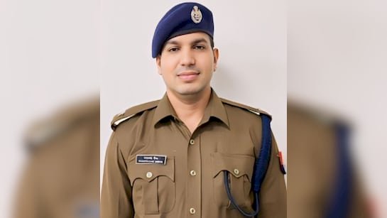 PM मोदी की सख्ती के बाद पुलिस अधिकारी पर गिरी गाज, IPS चंद्रकांत मीना को हटाया