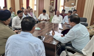 बच्चों के जन्म प्रमाण पत्र में लापरवाही पर ग्राम पंचायत अधिकारी निलंबित,  मिर्जा मंडी में पेयजल संकट, जिलाधिकारी ने टैंकर के माध्यम से कराई जलापूर्ति