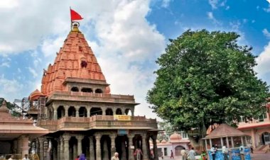 तेज हवा में गिरा महाकाल मंदिर का स्वर्ण ध्वज, पुजारियों ने जताई चिंता, क्या यह अनिष्ट का संकेत?