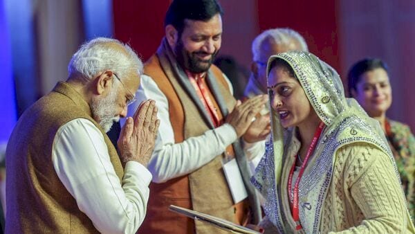 कैट और मेटा ने ‘व्यापार सखी’ कार्यक्रम किया लॉन्च — महिला व्यापारियों को डिजिटल रूप से सशक्त बनाने की पहल