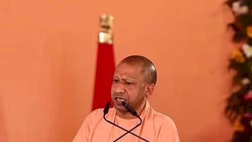 जो सुरक्षा में सेंध लगाएगा उसे यमराज का टिकट मिलेगा, आजमगढ़ में गरजे सीएम योगी