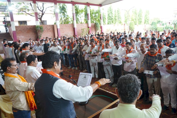 मंत्री गोविंद सिंह राजपूत ने विकसित भारत 2047 के संकल्प को पूर्ण करने की दिलाई शपथ
