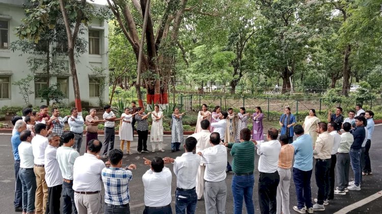 प्रशासनिक अकादमी में "अल्पविराम आनंदम सहयोगी" कार्यक्रम का शुभारंभ, तीन दिवसीय कार्यशाला में आत्मचिंतन, सकारात्मक सोच और जीवन संतुलन पर मिलेगा विशेष प्रशिक्षण