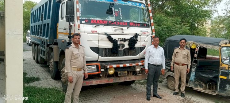 बिना नंबर प्लेट दौड़ते मालवाहनों पर चला प्रशासन का डंडा, 18 चालान, 3 वाहन सीज़