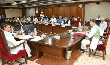 मोहन कैबिनेट की बैठक में बड़े फैसले:बिजली कंपनियों में अब होगी बंपर भर्ती,किसानों को बड़ी राहत सिंचाई के ब्याज और जुर्माने की राशि किसानों से नहीं वसूली जाएगी