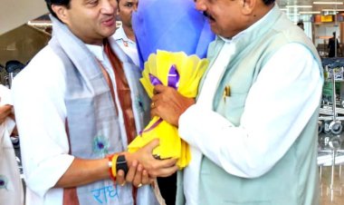 आजकल डॉ मोहन यादव पर लट्टू हैं ज्योतिरादित्य