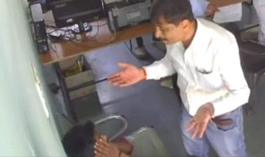 कलेक्टर ने छात्र को थप्पड़ मारे:कलेक्टर ने कहा- नकल के तहत कार्रवाई की; छात्र बोला- मेरा पक्ष नहीं सुना