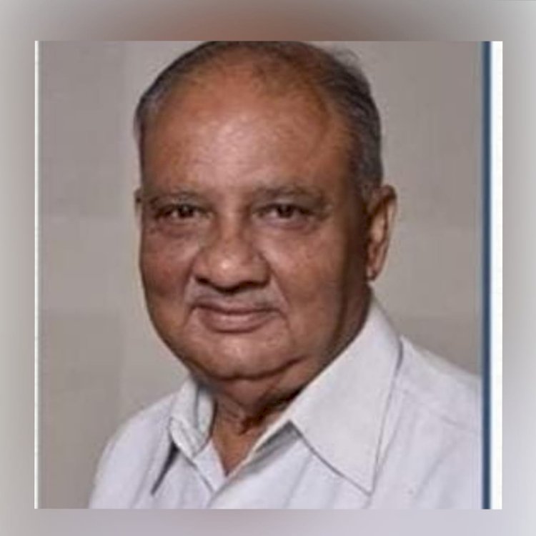 जीएसटी के 8 सफल वर्षों पर बधाई एवं आवश्यक उपभोक्ता वस्तुओं पर कर दर में राहत हेतु आग्रह,प्रमोद भगत CAIT चेयरमैन गुजरात