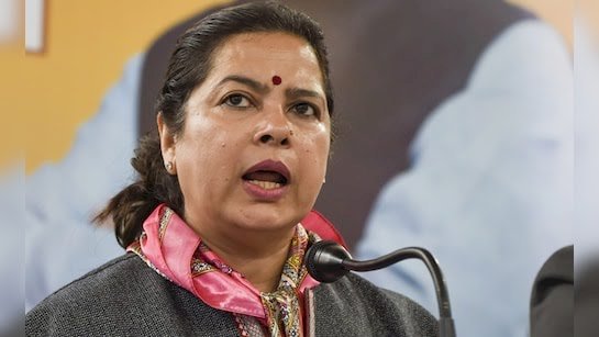घोड़े से गिरीं बीजेपी सांसद मीनाक्षी लेखी,तिब्बत के दार्चिनी में घोड़े से गिरकर घायल हुईं मीनाक्षी, कैलाश मानसरोवर यात्रा बीच में छोड़ भारत लौटीं