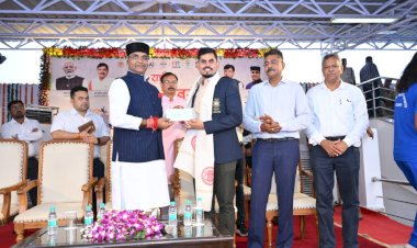 राष्ट्रीय खेल दिवस: म.प्र हॉकी अकादमी ने पश्चिम मध्य रेलवे हॉकी टीम को 3-2 से हराया,मंत्री विश्वास कैलाश सारंग ने पूर्व खिलाड़ियों को किया सम्मानित