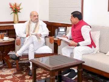 गृह मंत्री अमित शाह से मिले CM यादव, संसद में उनके साथ मंत्री विजय शाह भी दिखे,मुलाकात को लेकर राजनीतिक हलचल तेज