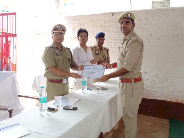 जिला कारागार में हर्षोल्लास के साथ स्वतंत्रता दिवस समारोह, बंदियों को मिली नसीहत और सम्मान