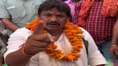 पूर्व विधायक पर रेप का आरोप, पहले अलग-अलग जगहों पर घुमाया, फिर ताज होटल ले जाकर किया दुष्कर्म