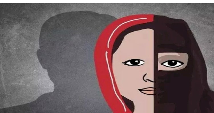 लव जिहाद का सनसनीखेज मामला: तीसरी मंजिल से कूदी युवती, ‘अवि’ बनकर मिले ओवैस की करतूत मोबाइल से हुई बेनकाब, प्रेमी ने सबूत भी मिटाए