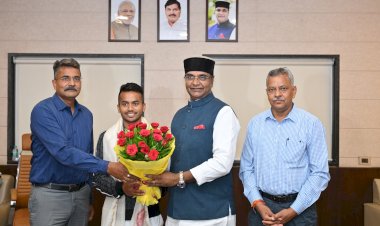 मंत्री विश्वास सारंग ने की बीज संघ संचालक मंडल की बैठक ,उच्च गुणवत्ता वाले हाइब्रिड बीजों के उत्पादन की हुई शुरुआत