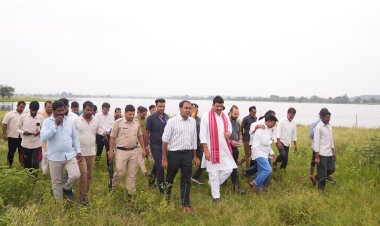 सुरखी में बनेगा मप्र का पहला नमो फ्रूट उद्यान, बरौदा सागर में 21 हजार पौधों के रोपण से रोजगार व पर्यावरण को मिलेगी नई पहचान : खाद्य मंत्री ने किया निरीक्षण।
