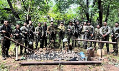 नक्सलियों की 'ऑर्डिनेंस फैक्ट्री' जवानों ने की ध्वस्त:नक्सली यहीं बनाते थे हथियार, विस्फोटक सामग्री भी की गई बरामद