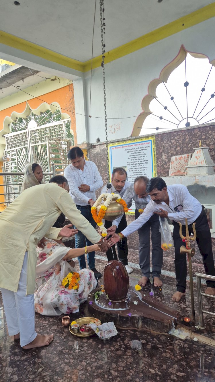 शुजालपुर हनुमान गड़ी पर  श्रमदान के साथ हुआ स्वच्छता सेवा पखवाड़े का आगाज