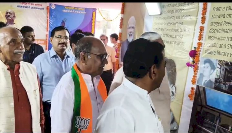 प्रधानमंत्री के जन्मदिवस पर इंदिरा स्टेडियम में 15 दिवसीय भव्य चित्र प्रदर्शनी का शुभारम्भ