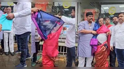 सरे बाजार 73 वर्षीय कांग्रेस नेता को पहनाई साड़ी : पीएम मोदी का फर्जी फोटो शेयर करने पर भाजपाइयों में आक्रोश