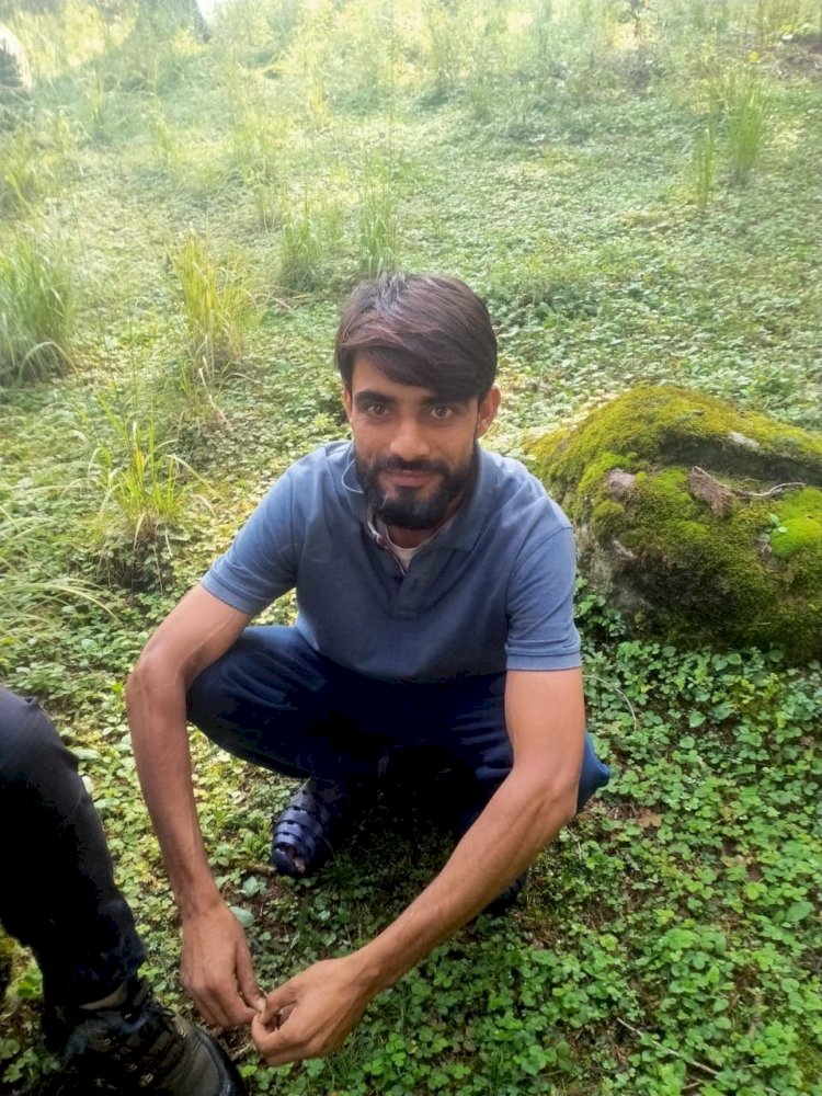 पहलगाम हमले में आतंकियों की मदद करने वाला टीचर गिरफ्तार,श्रीनगर पुलिस ने आरोपी को कुलगाम से दबोचा