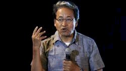 बुरे फंसे सोनम वांगचुक : सोनम वांगचुक की बढ़ सकती हैं मुश्किलें, CBI कर रही FCRA उल्लंघन की जांच,मुझे बलि का बकरा बनाया', बोले वांगचुक