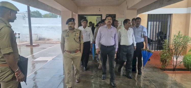 कारागार दंड का स्थल नहीं बल्कि सुधार केंद्र है । प्रभारी जिला जज