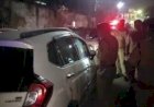 DM आवास के पास अंदर से लॉक कार में मिली युवक की लाश, सिर में गोली लगी; रिवॉल्वर बरामद