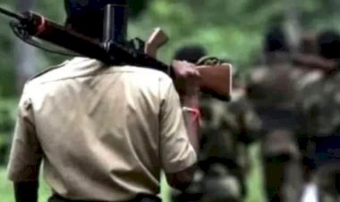 घर में घुसे, बाहर खींचा और काट डाला : नक्सलियों ने की अपने पुराने साथी की बेरहमी से हत्या, पुलिस मुखबिर होने का था शक