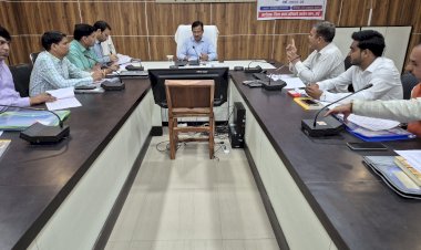 किसानों की आय बढ़ाने की रणनीति पर जोर — ड्रैगन फूट, खजूर व स्ट्राबेरी आदि की खेती को बढ़ावा देने के निर्देश