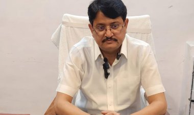 बुंदेलखंड में चालकों को सड़क सुरक्षा के प्रति जागरूक करने की जरूरत,तभी दुर्घटनाओं में कमी आ सकती । उपायुक्त