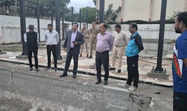 तरणताल निर्माण में सुस्ती पर जिलाधिकारी सख्ती, ठेकेदार को नोटिस, 15 नवम्बर तक कार्य पूर्ण करने के निर्देश