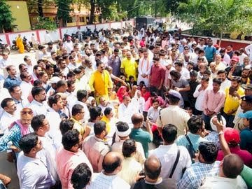 BJP नेता के खिलाफ रेप केस दर्ज, खुदकुशी की चेतावनी के बाद हुई FIR,तो सड़कों पर उतरा 'सर्व समाज