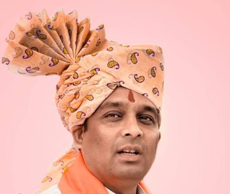 सांसद ने जारी की परिजनों की लिस्ट:लिखा- कुटुंब बड़ा है, किसी के राजनीतिक, सकारात्मक-नकारात्मक कार्यों में मेरा नाम न जोड़ें