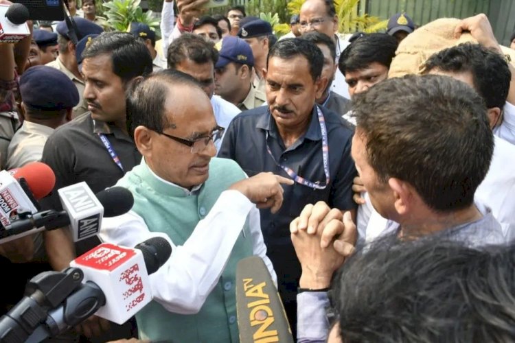 सोयाबीन की बात करने आए थे और बोरा गेहूं का ले आए,शिवराज सिंह चौहान ने जीतू पटवारी पर निशाना साधा