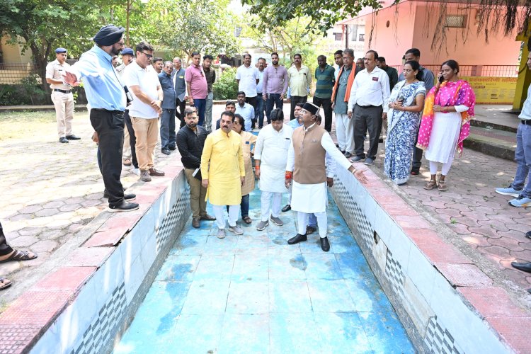 मंत्री  विश्वास कैलाश सारंग ने भोपाल में छठ पूजा की तैयारियों का किया निरीक्षण  कुंडों पर स्वच्छता, सुरक्षा एवं विद्युत व्यवस्थाओं को सुव्यवस्थित करने के दिए निर्देश