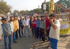 गोहद में ब्राह्मण समाज का फूटा गुस्सा, IAS संतोष वर्मा का पुतला जलाकर FIR व बर्खास्तगी की उठी मांग