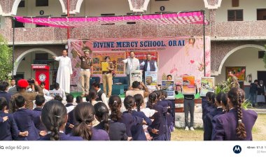 यातायात माह में सड़क सुरक्षा के प्रति छात्रों को किया जागरूक,   सीओ यातायात अर्चना सिंह ने दिलाई शपथ, हेलमेट व सीट बेल्ट के महत्व पर दिया जोर