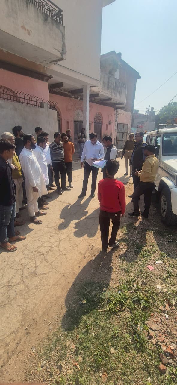 विशेष प्रगाढ़ पुनरीक्षण अभियान (SIR-2026) का जिलाधिकारी ने लिया जायजा,प्रत्येक पात्र का नाम सूची में हो 