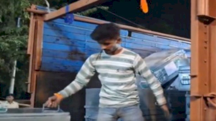 काउंटिंग से पहले स्ट्रांग रूम में घुसा ट्रक, मचा जबरदस्त हंगामा.. सासाराम में प्रत्याशियों ने जताई नाराजगी