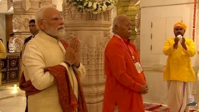 मोदी-भागवत ने पहली बार राम दरबार की पूजा की : कोविदार वृक्ष से जुड़ी विरासत लाएगी त्रेता युग की स्मृतियां, पीएम मोदी दबाएंगे इलेक्ट्रॉनिक बटन