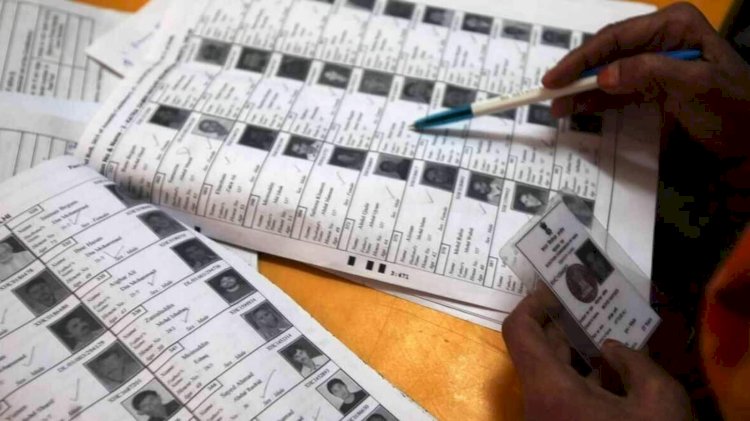 12 राज्यों में SIR अपडेट की समय-सीमा 7 दिन बढ़ी,अब 11 दिसंबर तक जमा कर सकेंगे फॉर्म