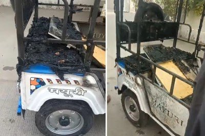 चलते ई-रिक्शा में बम जैसा धमाका, भड़की आग से मां-बेटी बुरी तरह झुलसे :आई हॉस्पिटल से 100 मीटर दूर हुआ हादसा, ड्राइवर ने लगा रखी थी एक्स्ट्रा बैटरी