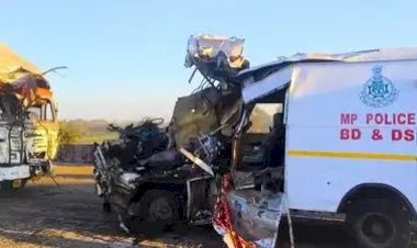 MP भीषण सड़क हादसा :बम स्क्वॉड के चार जवानों की मौत, एक गंभीर, ट्रक से टकरा गई थी जीप,सीएम डॉ मोहन यादव ने जताया शोक, कहा- भीषण हादसा हृदयविदारक है