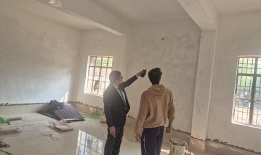 देर रात जिलाधिकारी ने रैन बसेरा, कोंच बस स्टैंड एवं स्टेशन रोड का किया औचक निरीक्षण